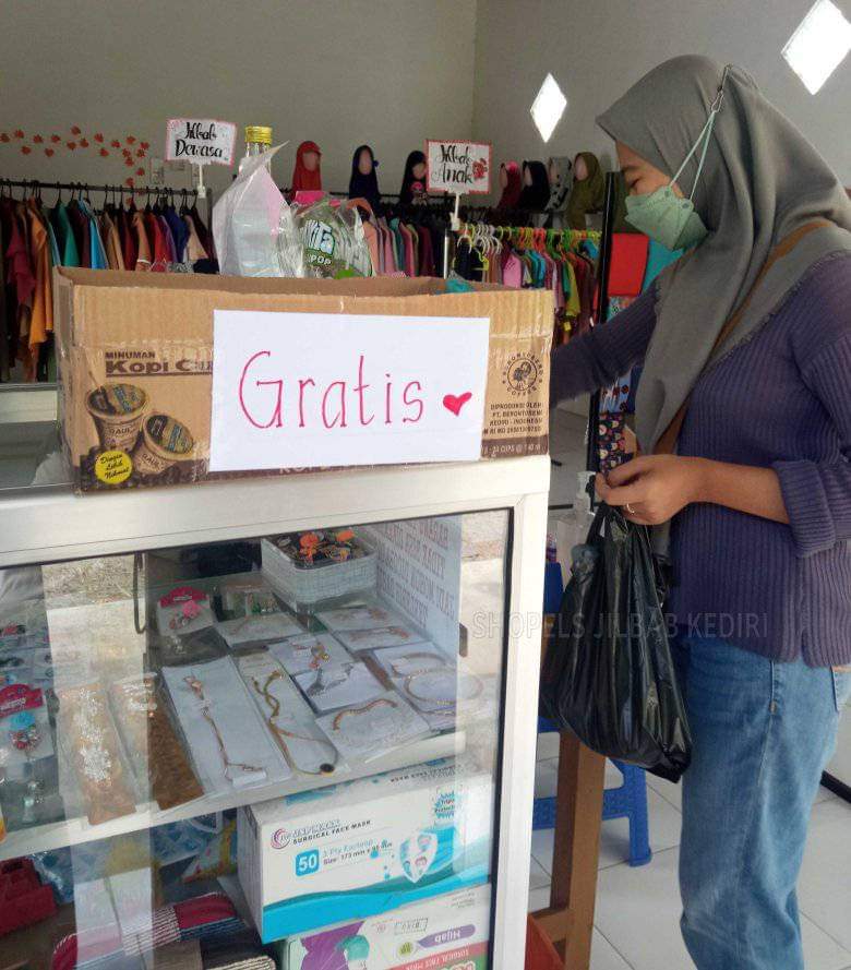 Shopels Jilbab Kediri Berikan Hadiah Gratis Untuk Pembeli Setiap Hari, Cek Syaratnya!